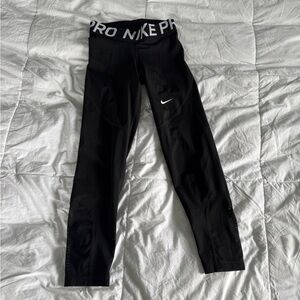 Nike Pro Dri-FIT Black Capri Leggings - Women’s Size XS